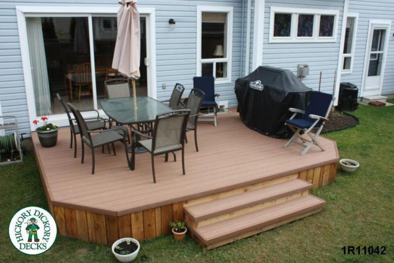This simple deck plan is great for the do-it-yourself deck builder. It 